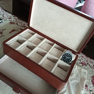 Kotak Jam Kulit Jenama Fossil