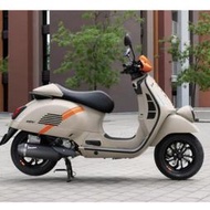 【白鐵材質】vespa  新 GTV 原廠風鏡  風擋 支架 擋風鏡 黑化 風鏡白鐵裝飾蓋