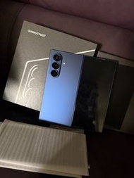 Samsung Galaxy Z Fold 7藍色摺機