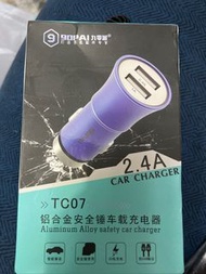 汽車充電器