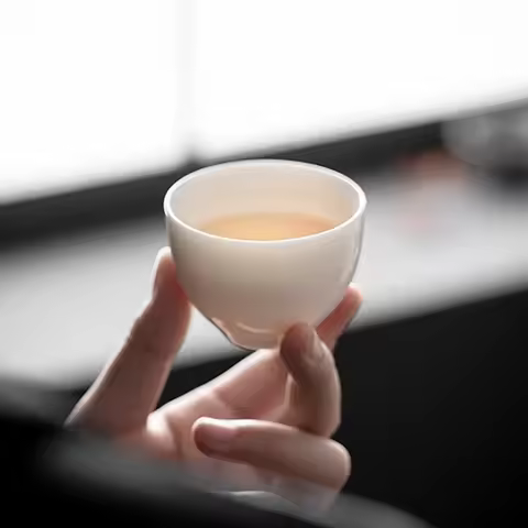 1pcs tea cups pu er tea tools kungfu tea cup gift drink tea tool ceramic White jade porcelain