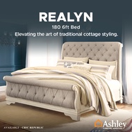 Ashley เตียงขนาด 6 ฟุต รุ่น REALYN/1806ft Sleigh Bed
