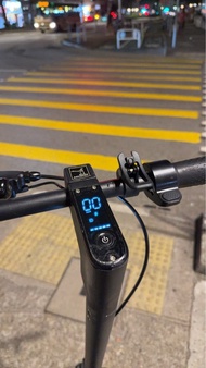 Aovopro 電動滑板車 黑色代步車