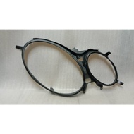 MERCEDES-BENZ W211 HEAD LAMPP RUBBER RIGHT 211-820-0612