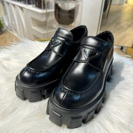 Prada Monolith拋光皮革樂福鞋
