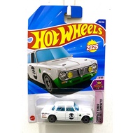 Original Mattel HOT WHEELS Murah ALFA ROMEO GIULIA 1:64 Diecast Racing Car Toy Collectibles...