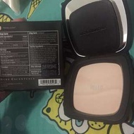 bareMinerals 全新蜜粉餅