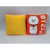 DREAMTOYS96 40 CM Character Sofa Pillow Square Pillow