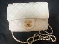CHANEL 金球 白色羊皮 CLASSIC FLAP MINI 17CM