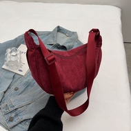 NEW original UNIQLO U Family Fitting Room Physical Store With The Same Satchel Shoulder Bag Ins Nylo