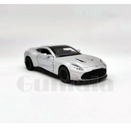 1: 41 Aston Martin Vanquish V12 Model Car DBS DB12 Vantage AMR 007
