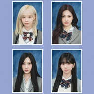 [Ready Stock] aespa Student Photo Poster Gold Winter Liu Zhimin Ningyi Zhuo Neiyong Eri Merchandise 