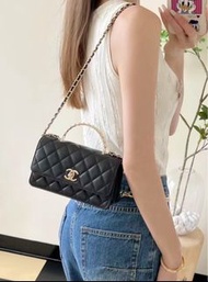 全球代購🌍CHANEL 24s黑色珍珠手柄風琴包 芯片款 珍珠手柄公主必備款 優雅大方 (支持7間銀行免息分期）