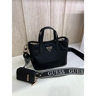 Guess LATONA - Sling bag/Shoulder bag/Top handel