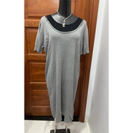 2hand dress.
