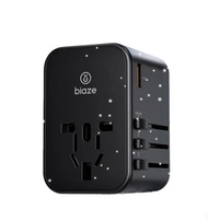 WORKSELECTED | Travel Adapter-33.5W-BLK Universal Fast-Charge Travel Adapter • ใช้ได้กว่า 224 ประเทศ