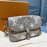 LV Diane 法棍包斑鳩灰 M46583 二手新