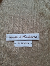 Pearls & Cashmere Pashmina 圍巾
