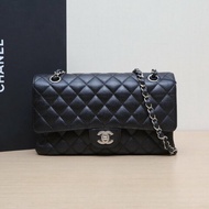 CHANEL CF口蓋包中號25.5黑色荔枝牛皮29開銀扣肩背包