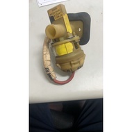 [SFF Double B Store] BMW E23/728i/730/732i/733i/735i/745i Hot Water Valve64111376321