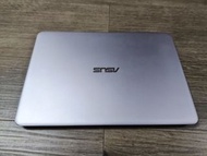 asus zenbook  ux305u i5 8g ram 256ssd 13吋 1920x1080.win 10.office 2021