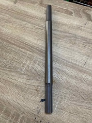 เพลากลางตัวหน้า kubota L4508L4708L5018 TC403-14630 1ชิ้น