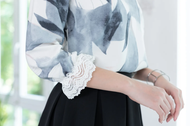 Narinari : NT2124 Lacey Sleeve Ruff Collar Blouse