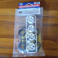 Tamiya low profile tire & wheel set 15513