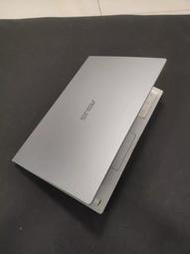 華碩Asus VivoBook 15 8代i7 8565u