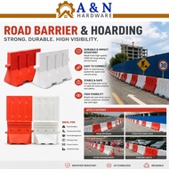 Road Barrier Hoarding Outdoor Road Traffic Safety Equipment White / Red