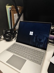 [急放] Microsoft Surface Laptop Go 2 (i5-1135G7 / 8GB RAM / 256GB) 輕薄手提電腦 #Asus#laptop#電腦