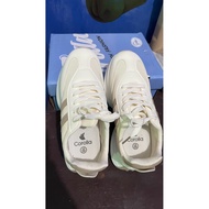 Corolla shoes