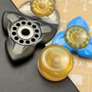 Edc Decompression Toy Rotating Finger Spinning Top Trefoil Fingertip Toy