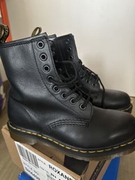 Dr Martens 1460 8孔軟皮