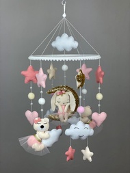 兔子寶寶移動女孩 毛氈兔子移動 嬰兒床移動掛架 新款嬰兒禮物