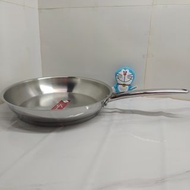 Lagostina樂鍋史蒂娜,原價8990平底鍋28cm,先下標者優先!