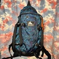 美國製 85% new Gregory Day& half pack 33L blue tapestry zippers backpack 藍花拉鏈多扣背囊 書包 背包