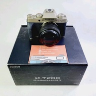 📷 FUJIFILM XT200 + 15-45