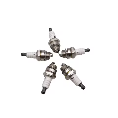 1PCS/2PCS/5PCS Spark Plug L7T 2 Stroke Electrode Chainsaw Brush Cutter Engine 2500 3800 4500 5200 Re