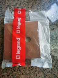 Legrand Galion Pink TV/FM (pass through)Socket 羅格朗電視插座 (櫻花粉紅色)