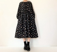 經典狗狗長袖連身裙 附口袋 黑色 純棉材質 適合帶寵物外出穿著