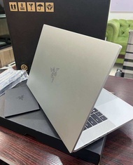 Razer Blade 16 Gaming Laptop QHD+ 240Hz OLED Ryzen AI 9 32GB RTX 5080 1TB