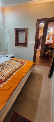  76 m² dengan 4 bilik tidur dan 5 bilik mandi peribadi di Shanti Nagar (Kasturi Dham)