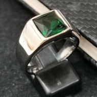 Stainless Steel Mens Ring With Green CZ Stone. Cincin Steel Lelaki Dengan Batu Permata Hijau.