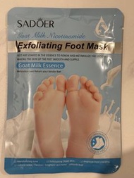 SADOER 山羊奶去角質足膜