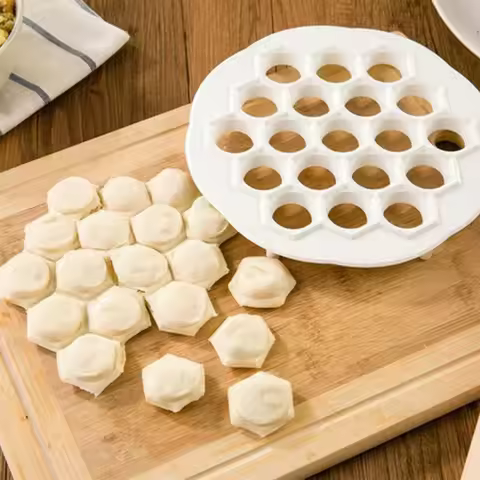 Kitchen Dough Press Ravioli Making Mould, Dumpling Mold Maker, DIY Pasta Form, 19 Holes