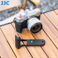 JJC Fuji XT50 มือจับโลหะทรงตัว L สำหรับ Fujifilm X-T50 / X T50 พร้อมปุ่มกดชัตเตอร์ ด้ามจับหุ้มซิลิโค