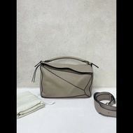 Loewe 沙色puzzle 中 號