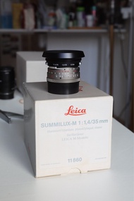 Leica Summilux-M 1:1.4/35 mm Lens pre-asph (pre-a) Titanium version (11860)