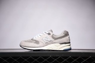 New Balance 999